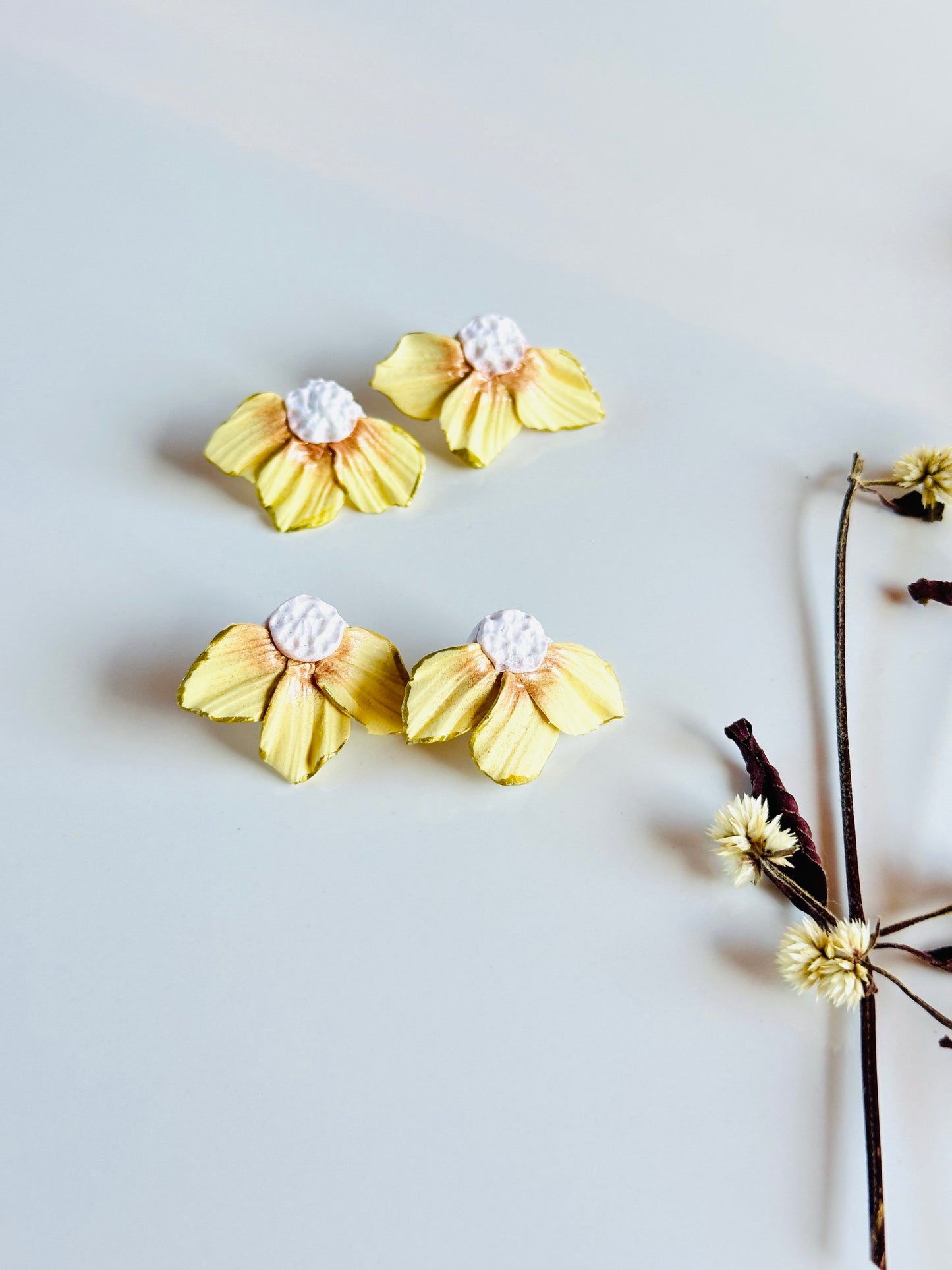 Mini Yellow Floral Petals