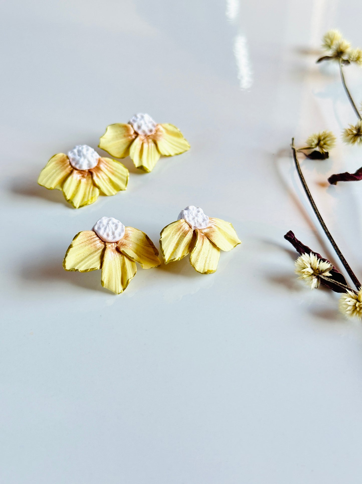 Mini Yellow Floral Petals