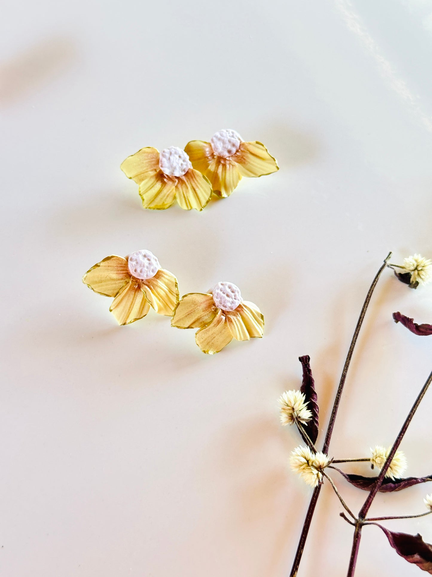 Mini Yellow Floral Petals